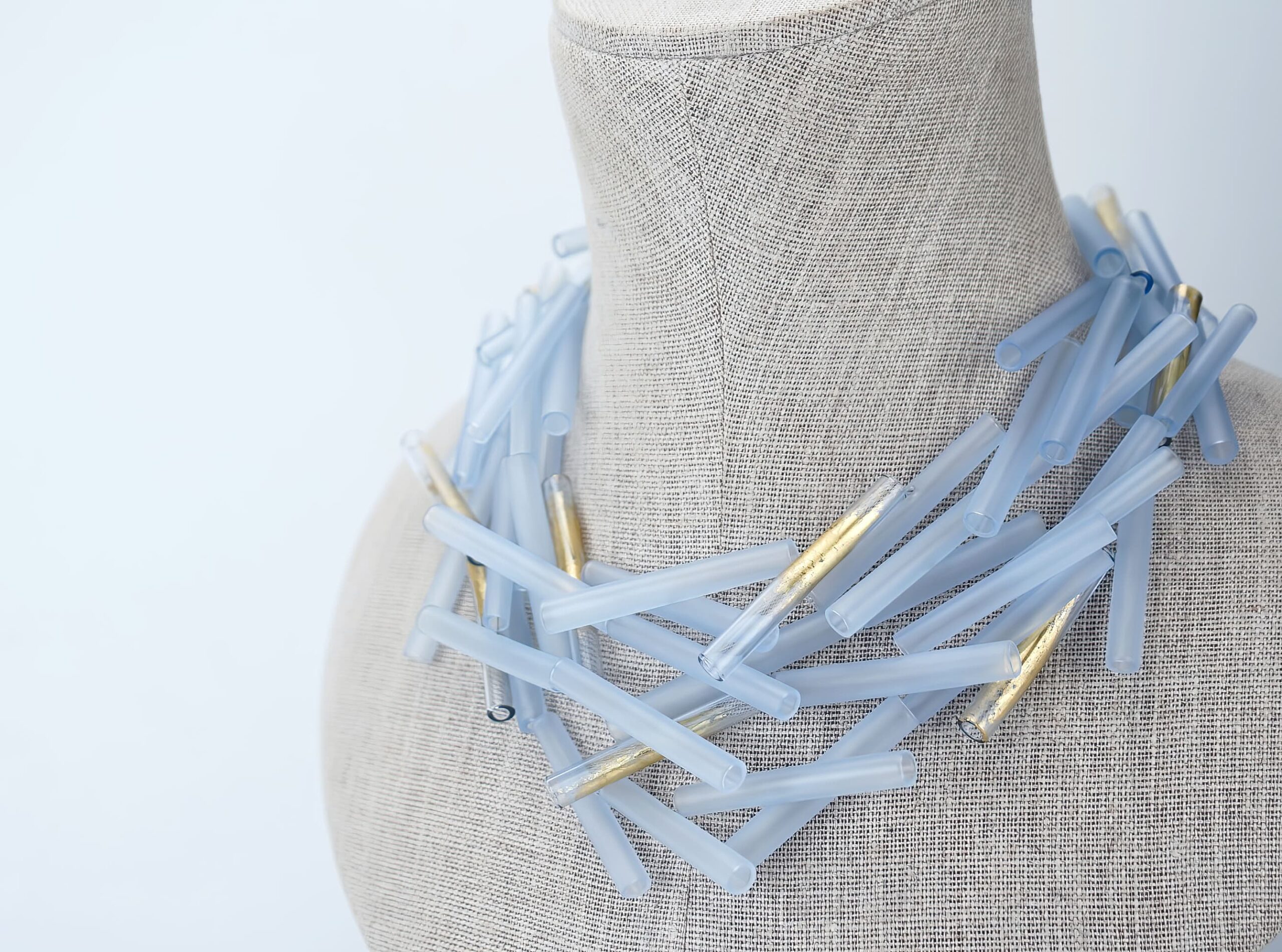 |blue|gold| TUBES NECKLACE - Image 2