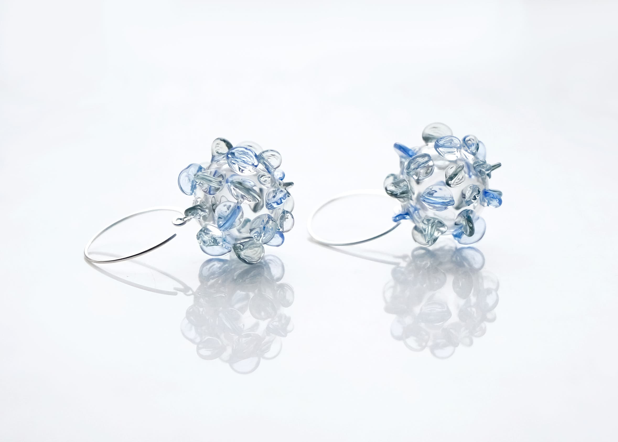 LILAC EARRINGS |blue|
