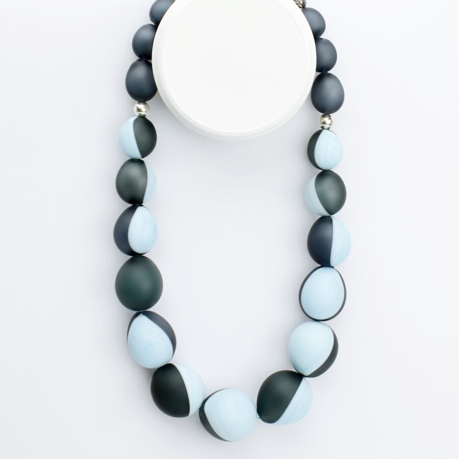|blue|grey| OVAL LINE NECKLACE