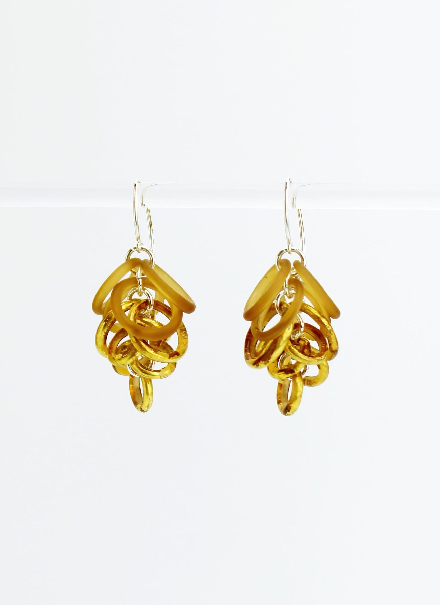 |amber| HOOPS EARRINGS