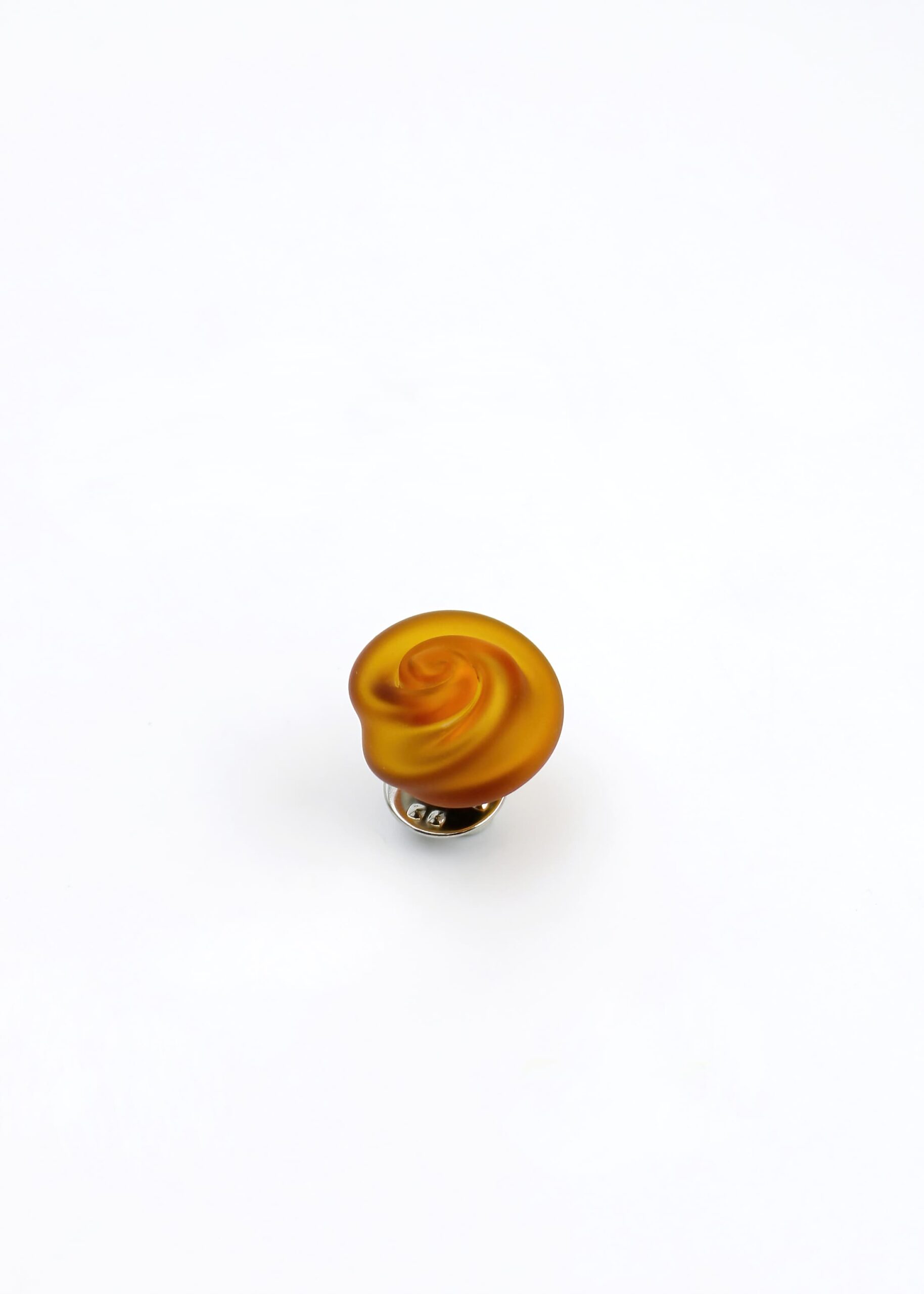 CURVED LINE LAPEL PIN |amber| - Image 2