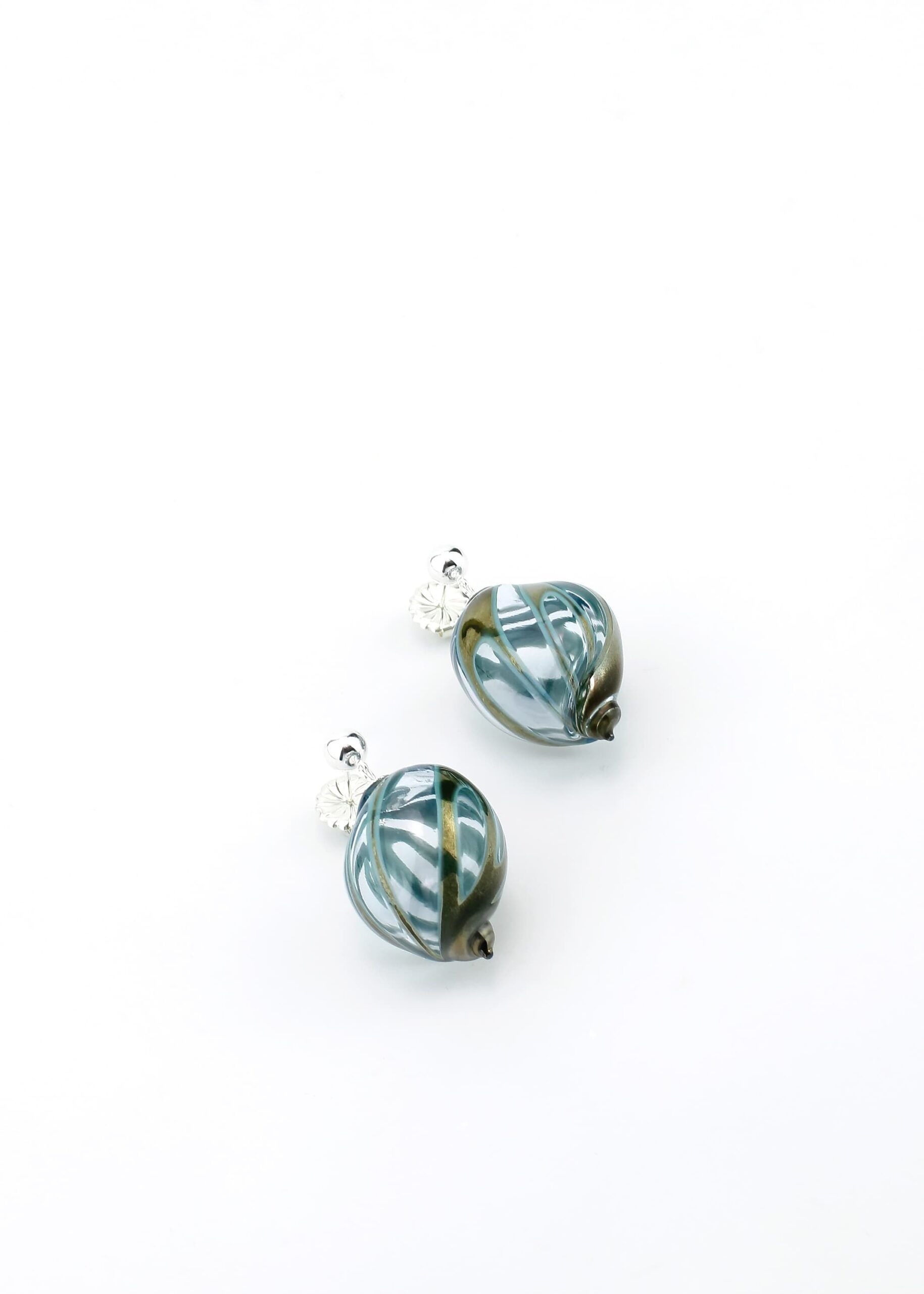 |grey|bronze| MOCUME CURVED LINE EARRINGS