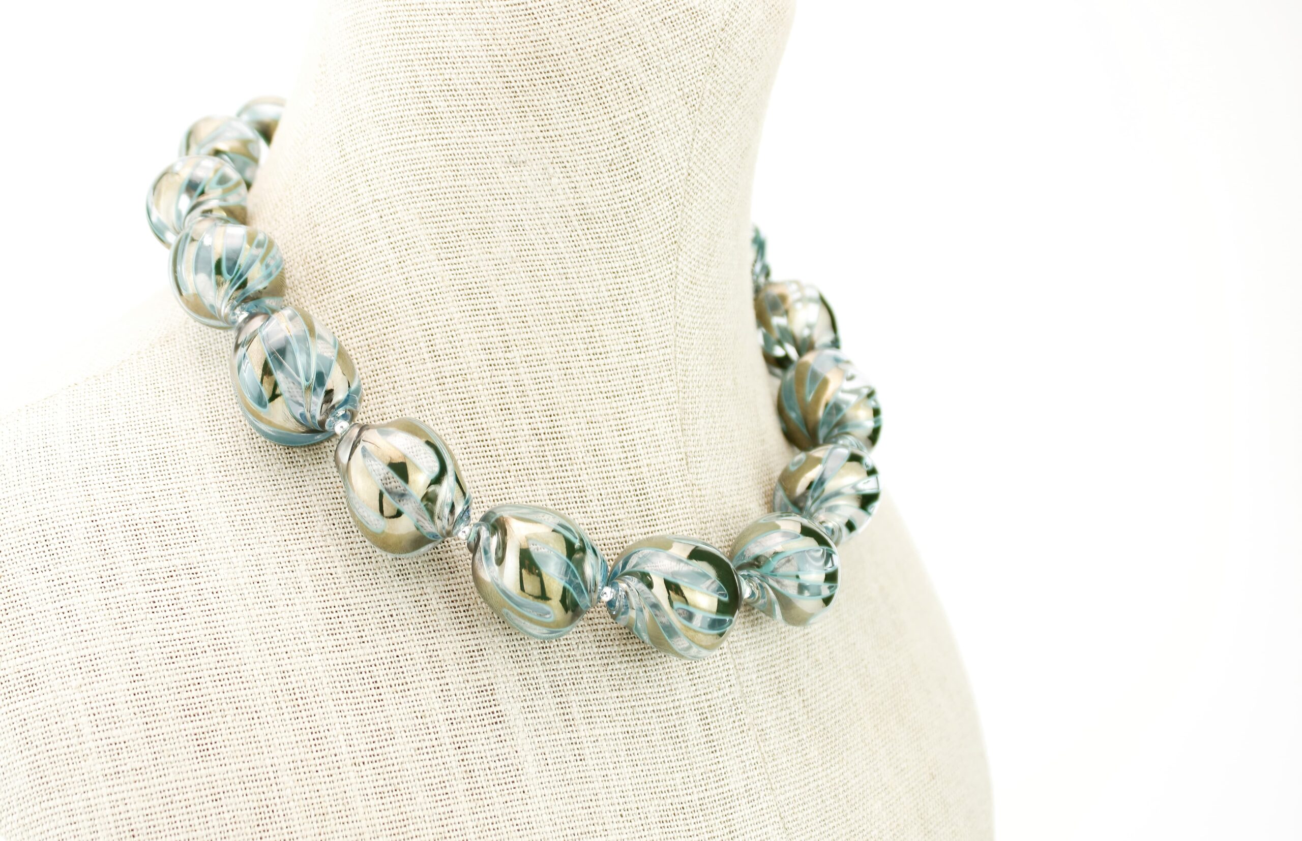 |grey|bronze| MOCUME CURVED LINE NECKLACE - Image 3