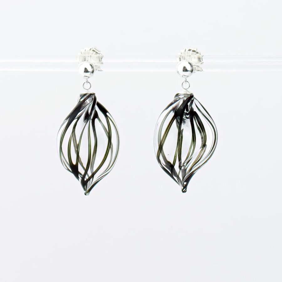 LEAFFORM EARRINGS |black stripes|