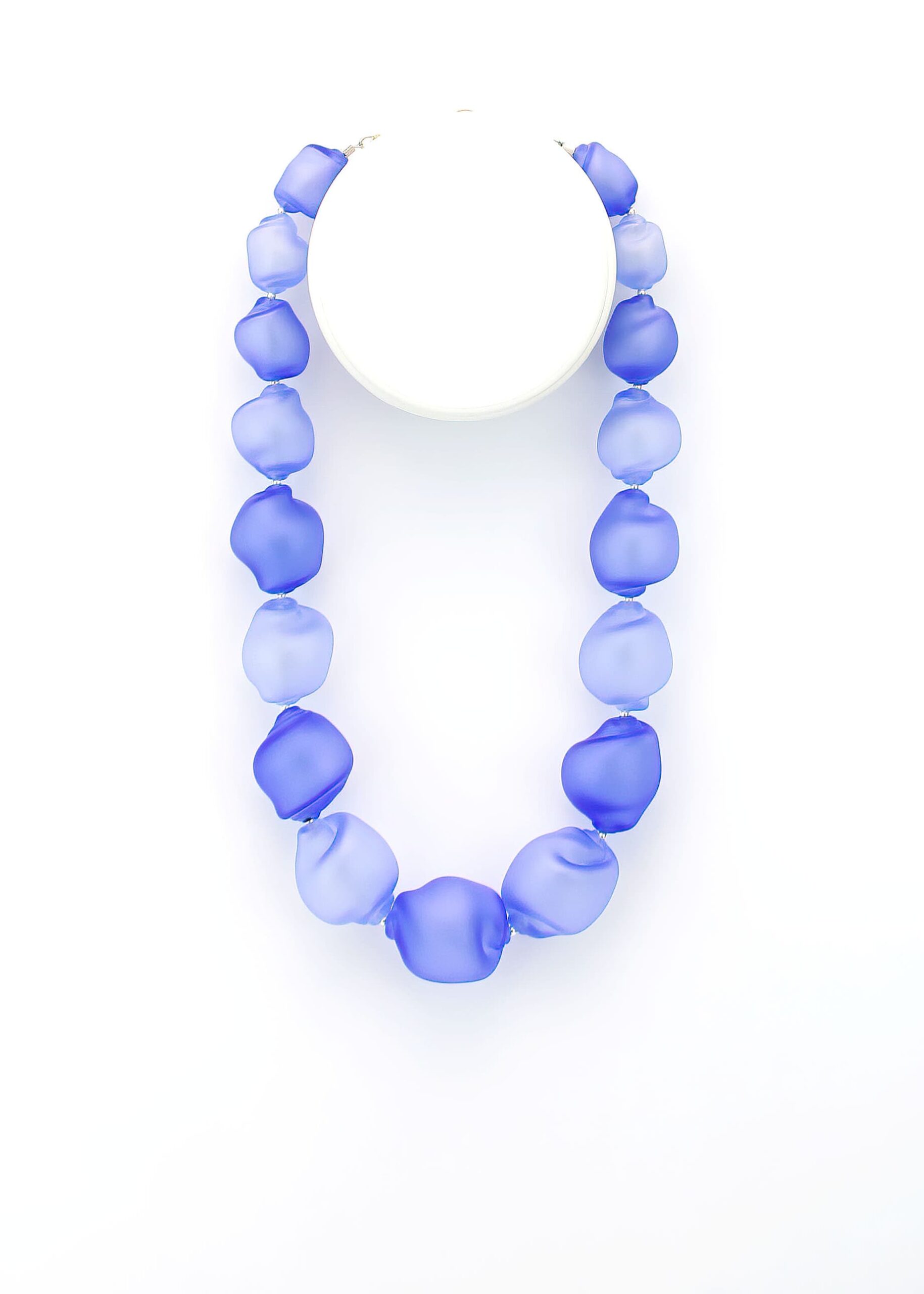 |light blue | dark blue | CURVED LINE NECKLACE