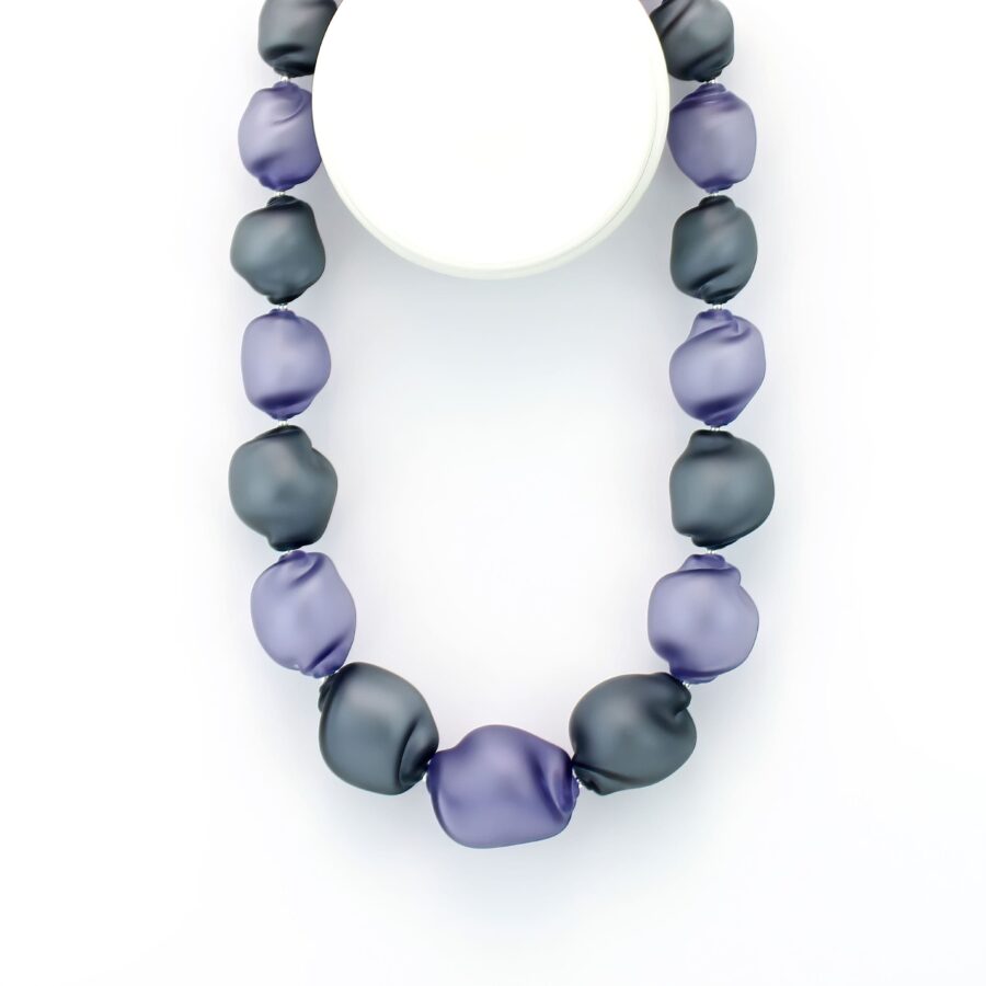 |purple | grey | CURVED LINE NECKLACE