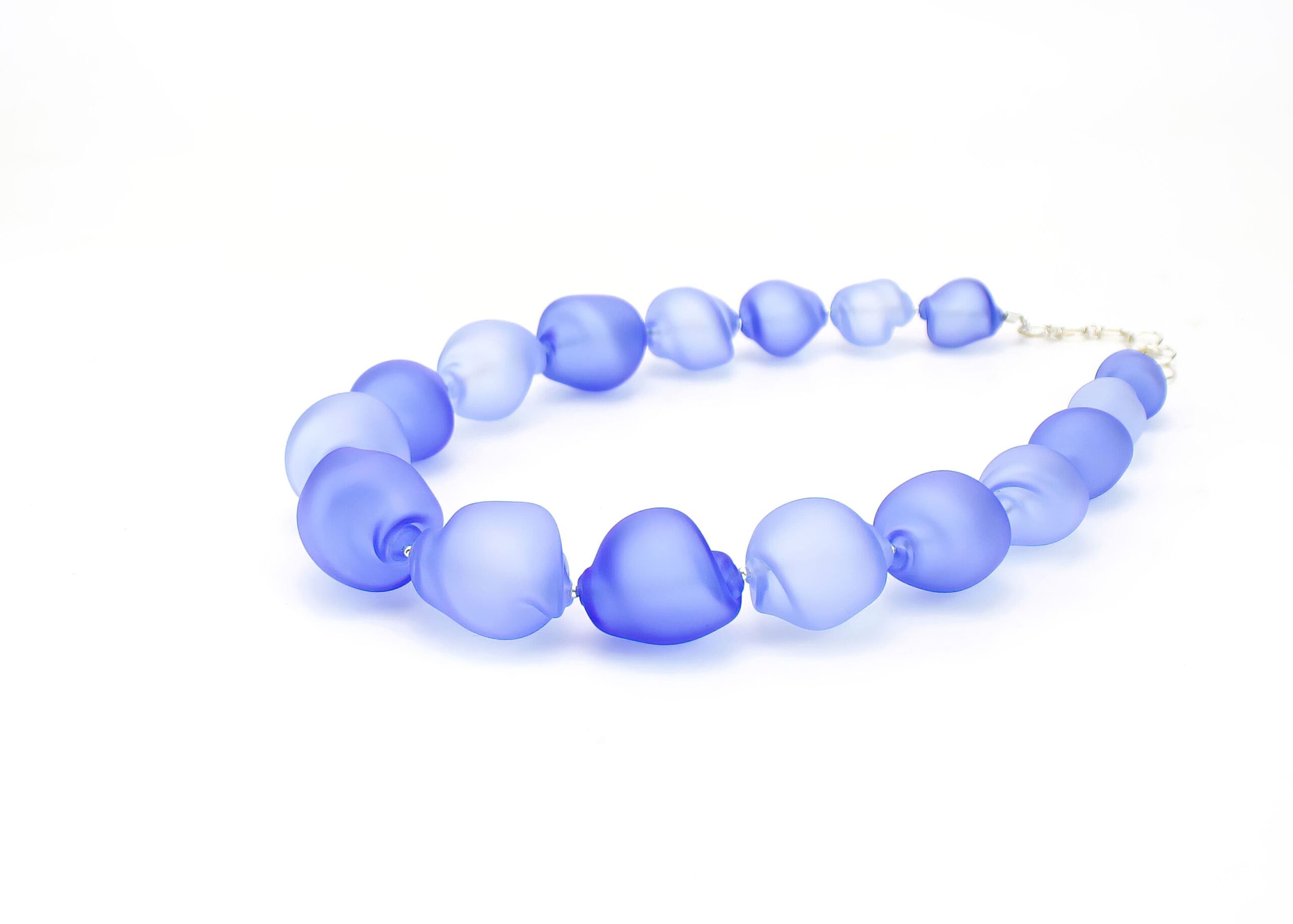 |light blue | dark blue | CURVED LINE NECKLACE - Image 2