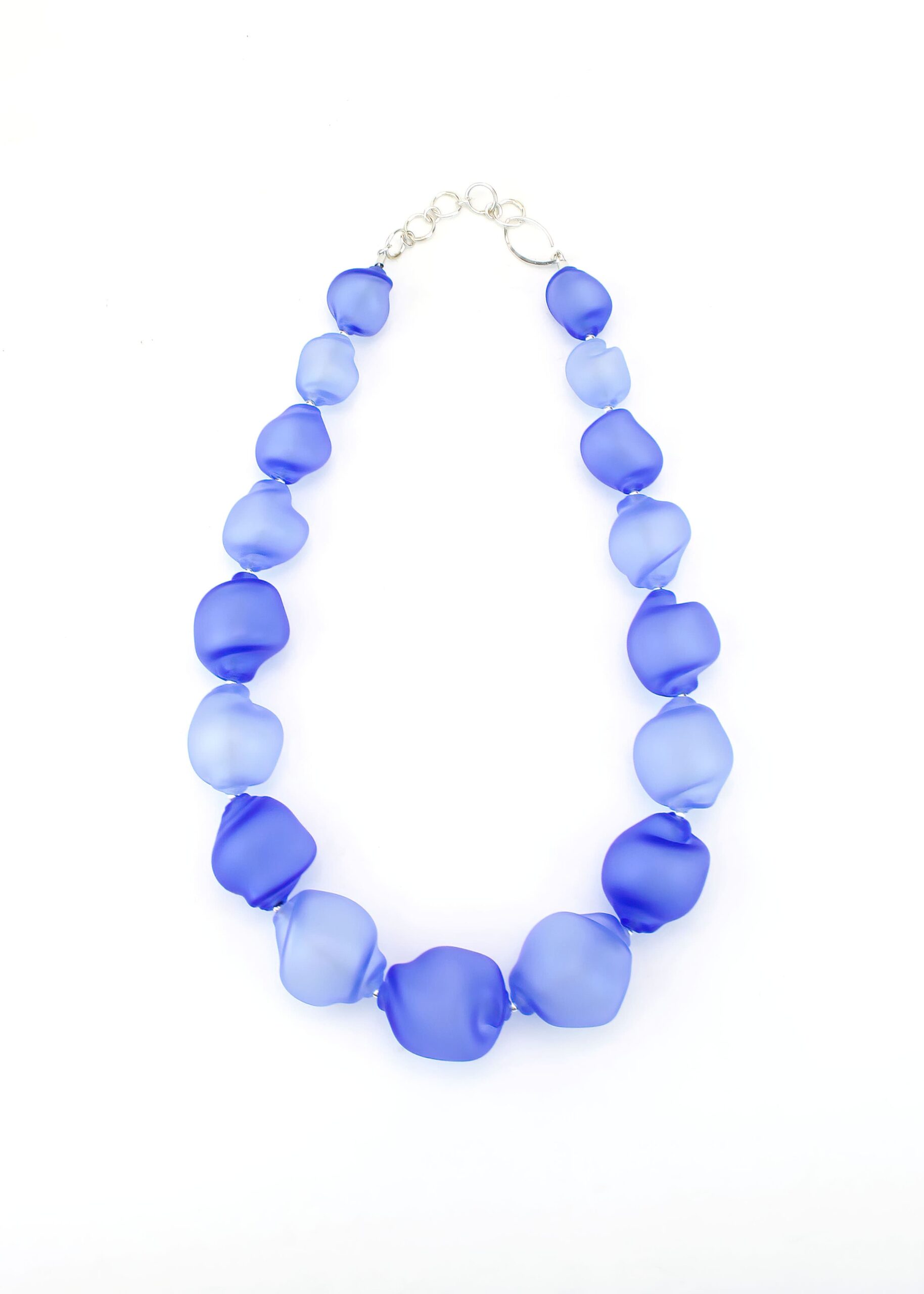 |light blue | dark blue | CURVED LINE NECKLACE - Image 3