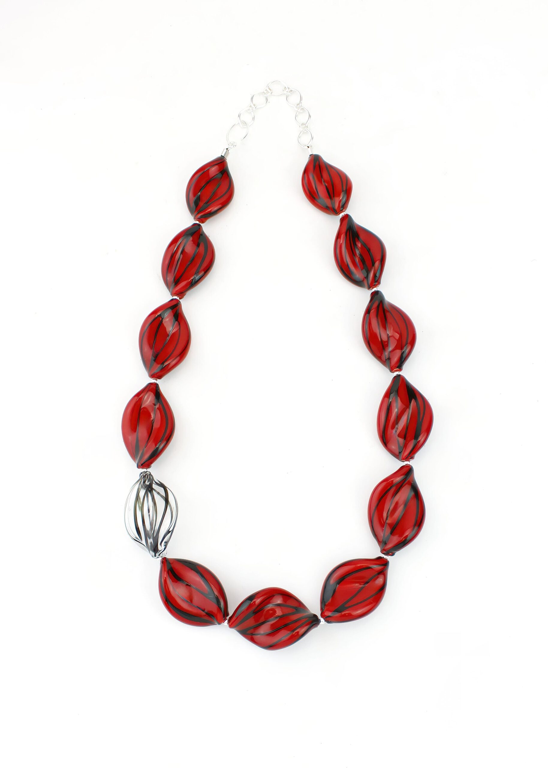 |red| LEAFFORM NECKLACE - Image 2